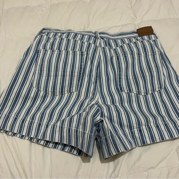 America Eagle Jean Shorts - Picture 2 of 5